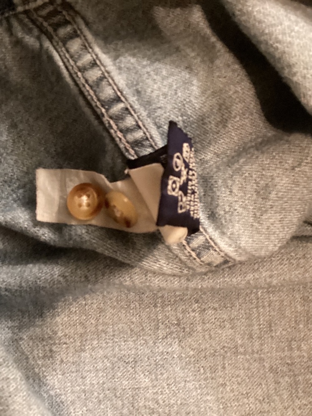 Eddie Bauer denim shirt - Picture 4 of 4